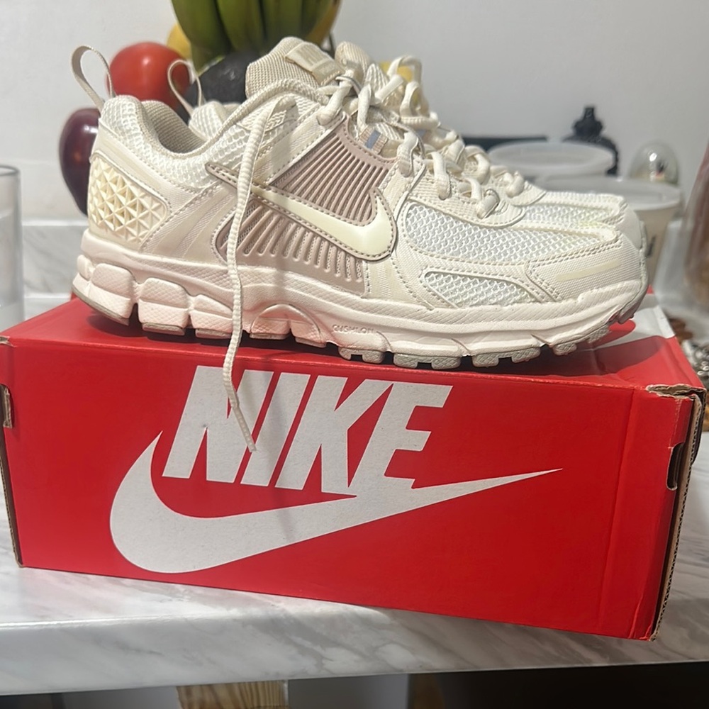Nike Vomero 5 (GS)